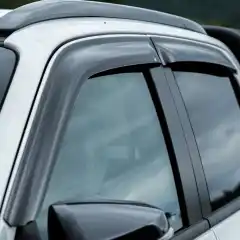 Om det kun er for styling eller gjør det mer komfortabelt i bilen under fart er opp til deg, vi fører EGR vindavvisere til din pickup eller SUV.<br><br>Selges som sett til alle fire dørene. Monteres enkelt ved at de limes på bilens vinduskarm.