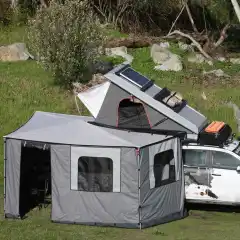 Gjør Alu-Cab Awning om til et komplett rom med sidevegger. Laget av kraftig nylon med vinduspartier med myggnetting blir dette som en første etasje å regne. Henges opp med velcrobånd som allerede er montert på awning.<br><br>Når sideveggene festes på bruker man to ekstra teltstenger for å sørge for at taket med veggene blir mer stabilt.<br><br>Sideveggene er laget av revnesikkert kraftig duk som har vanntett behandling på innsiden.