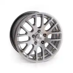 Dette er felgen vi benytter på våre Amarok V6 AT33 ombygginger da denne har korrigert innpress for å passe våre ombygginger med større skjermbuer.