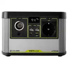 Dette er GoalZero's letteste Power Station til dags dato. Yeti 200X leverer 187Wh fra et lithium batteri, som lades opp med hurtiglader med seneste teknologi – alt i et ultra portabelt design. Uansett om du drar på helgetur eller er på eventyr hele uka har du strøm nok til det viktigste med denne.<br><br><hr /><br><br><strong>Hva kan Yeti 200X drifte?</strong><br><br><strong>Oppladninger</strong><br>Smart telefon (12 Wh): 16<br>Tablet (30 Wh): 6<br>Laptop (50 Wh): 6<br>POV Kamera (5 Wh): 38<br>DSLR Kamera (18 Wh): 11<br>Hodelampe (5 Wh): 38<br><br><strong>Timer levering</strong><br>GZ Light (4.5 Wh): 41.5<br>Light Bulb (11 Wh): 17<br>Portable Fridge (25 Wh): 8<br><br><hr /><br><br><strong>Dette følger med i esken:</strong><br><ul><br> 	<li>Goal Zero Yeti 200X Power Station</li><br> 	<li>220V/60W vegglader</li><br></ul><br><br><hr /><br><br><strong>Kontakter på enheten:</strong><br><ul><br> 	<li>USB-A port (Utgang): 5V, opp til 2.4A (12W max), regulated</li><br> 	<li>USB-C port (Utgang): 5-12V, opp til 3A (18W max), regulated</li><br> 	<li>USB PD port (Inngang/utgang): 5-20V, opp til 3A (60W max), regulated</li><br> 	<li>6 mm port (Utgang): 12V, opp til 10A (120W max)</li><br> 	<li>12V sigarett uttak (Utgang): 12V, opp til 10A (120W max) regulert</li><br> 	<li>AC Inverter (Utgang, modifisert sinus kurve): 120VAC, 60hZ, 1A (120W, 200W surge)</li><br> 	<li>Ladekontakt (Inngang, 8mm): 13-22V, opp til 7A (100W max), regulert</li><br></ul>