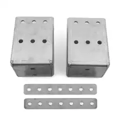 Braketter for montering av Alu-Cab Shadow Awn på lastestativ. Kan også brukes på tilsvarende lastestativ som har spor for innfesting.