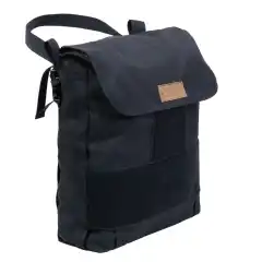 Blue Ridge Overland Gear's all-round bag, laget for å henge på seteryggen, men allsidig nok til å bære med deg til de fleste aktiviteter. Som alle BROG bag'er er denne også laget i 1000D Cordura som er et materiale du vanskelig sliter ut, dette er med andre ord en bag du kommer til å ha lenge.