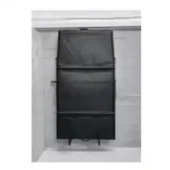 Lar deg oppbevare teltet stående eller vannrett i garasjen. Vektkapasiteten til veggfestet er avhengig av hvor godt beslagene er festet i veggen, samt typen og tilstanden til selve veggen. Brakettene tåler en totalvekt på 100 kg.