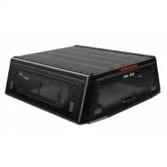 Contour plantoppen fra Alu-Cab er unik på mange måter. Den er laget nesten utelukkende av aluminium og er derfor slitesterk samt UV- og korrosjonsbestandig. Contour har C-skinner på taket,  og gjennom mange års erfaring på det internasjonale markedet har Contour toppen blitt kraftig forbedret og er nå den perfekt optimaliserte hardtop-varianten for alle bruksområder. Konstruksjonen er 100% vanntett og støvtett!<br><br><strong>Vekt: 62kg</strong><br><strong>Taklast: 200kg dynamisk. 400kg statisk</strong><br><strong>Passer til Hilux D-cab fra 2016 og nyere</strong>