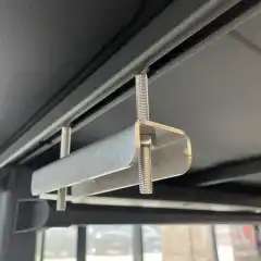 Universale monteringsbraketter som kan brukes med en rekke forskjellige lastestativ. Rask og enkelt å montere/avmontere teltet. Alle brakettene som vises på bildet følger med.<br><br><style><br>	.bruksanvisning-button {</p><br><p>		background-color: rgb(0,111,202);<br />		color: white;<br />		border: none;<br />		cursor: pointer;<br />		padding-top: 5px;<br />		padding-left: 8px;<br />		padding-right: 8px;<br />		padding-bottom: 5px;<br />		border-radius: 10px;</p><br><p>	}<br /></style>