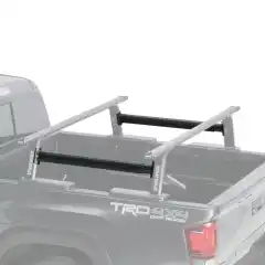 SideBar, long bed er kraftige, justerbare sideskinner som øker nytten av <a href="https://arctictrucks.no/produkt/yakima-overhaul-hd/">OverHaul HD™</a>og <a href="https://arctictrucks.no/produkt/yakima-outpost-hd/">OutPost HD™</a> lastesystem. 45 kg kapasitet og et T-spor gjør det enkelt å feste mer tilbehør og utstyr.<br><dl class="row mb-2 line-height-sm"><br> 	<dt class="col-4 col-sm-3">Vekt:  6.10 kg</dt><br></dl><br><dl class="row mb-2 line-height-sm"><br> 	<dt class="col-4 col-sm-3">Dimensjon:  L 159 cm  x  W 6 cm  x  H 12 cm</dt><br></dl><br><dl class="row mb-2 line-height-sm"><br> 	<dt class="col-4 col-sm-3">Kapasitet:  45 kg load holding capacity</dt><br></dl>