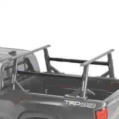 SideBar, long bed er kraftige, justerbare sideskinner som øker nytten av <a href="https://arctictrucks.no/produkt/yakima-overhaul-hd/">OverHaul HD™</a> og <a href="https://arctictrucks.no/produkt/yakima-outpost-hd/">OutPost HD™</a> lastesystem. 45 kg kapasitet og et T-spor gjør det enkelt å feste mer tilbehør og utstyr.<br><dl class="row mb-2 line-height-sm"><br> 	<dt class="col-4 col-sm-3">Vekt:  6.10 kg</dt><br></dl><br><dl class="row mb-2 line-height-sm"><br> 	<dt class="col-4 col-sm-3">Dimensjon:  L 159 cm  x  W 6 cm  x  H 12 cm</dt><br></dl><br><dl class="row mb-2 line-height-sm"><br> 	<dt class="col-4 col-sm-3">Kapasitet:  45 kg load holding capacity</dt><br></dl>